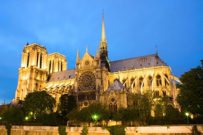 Hasil gambar untuk Katedral Notre Dame Paris